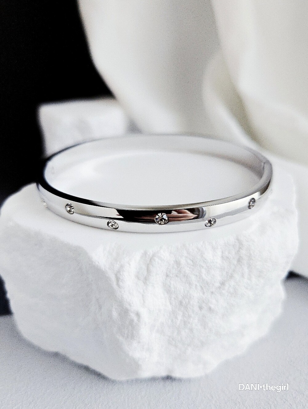 NEW Silver Zirconia Diamond Polka Dot Bangle Bracelet